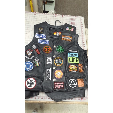 How to sew embroidered patches on to stick better? : r/BattleJackets